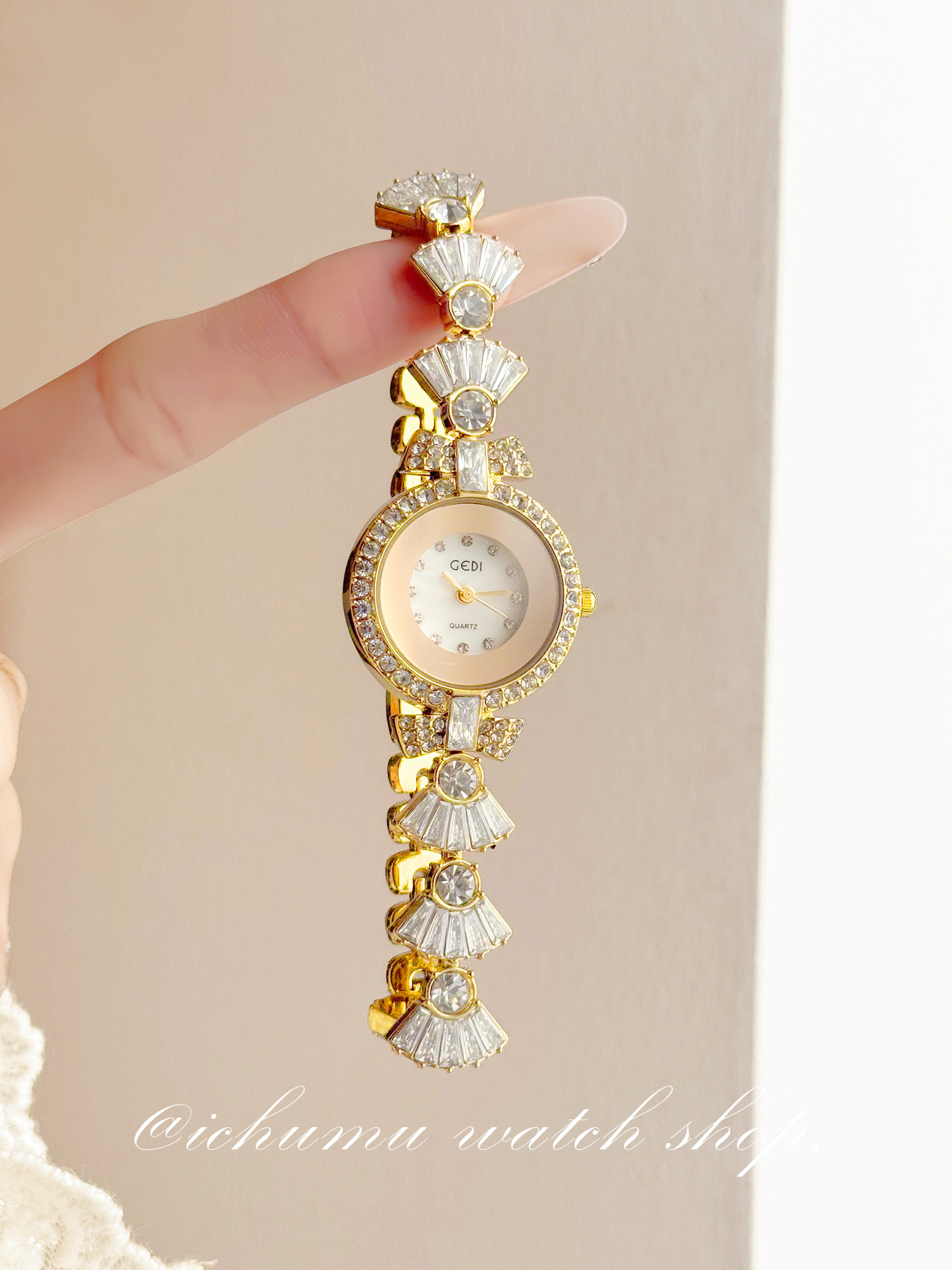 Meerjungfrauen-Damenuhr: Luxur – Luxury Watch Diamond Bewertung und Preis